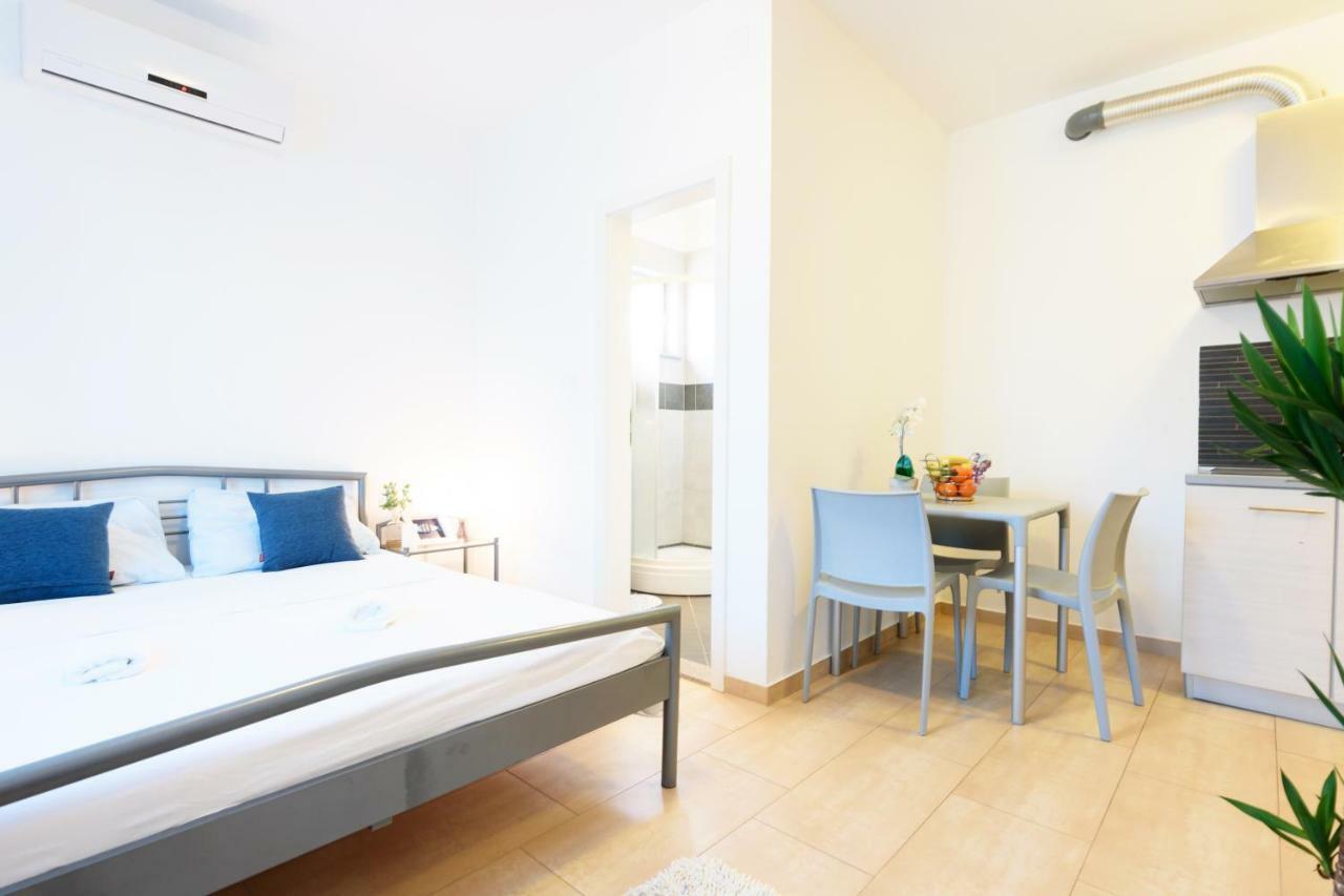 Very Special Apartments باكوشتاني المظهر الخارجي الصورة