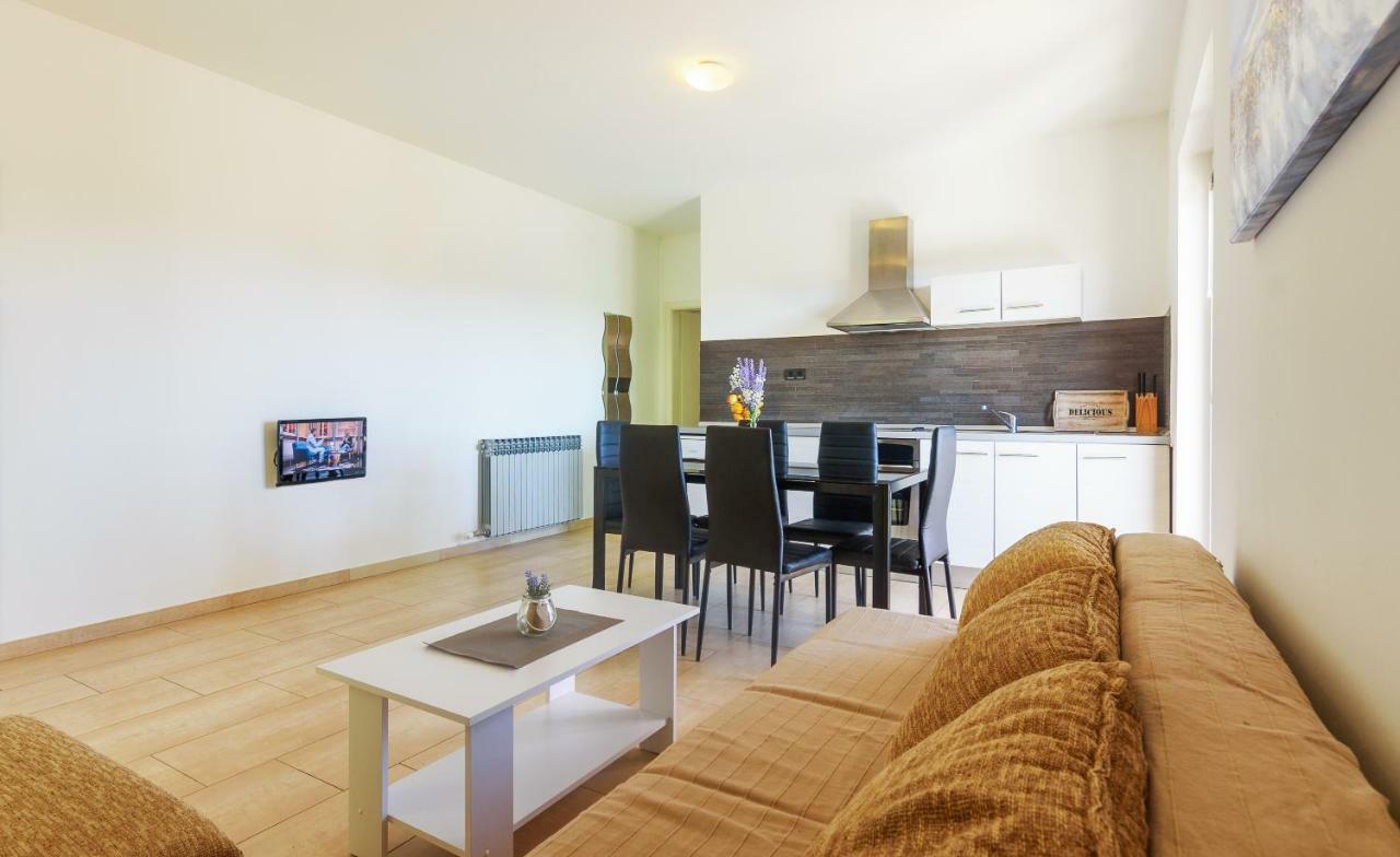 Very Special Apartments باكوشتاني المظهر الخارجي الصورة